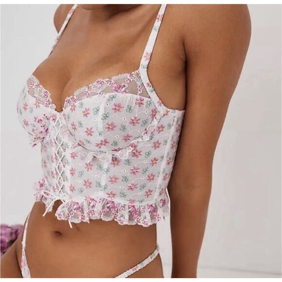 For Love & Lemons Blooms Bustier White Pink Floral Embroidered Lace Size 36D - Picture 2 of 16